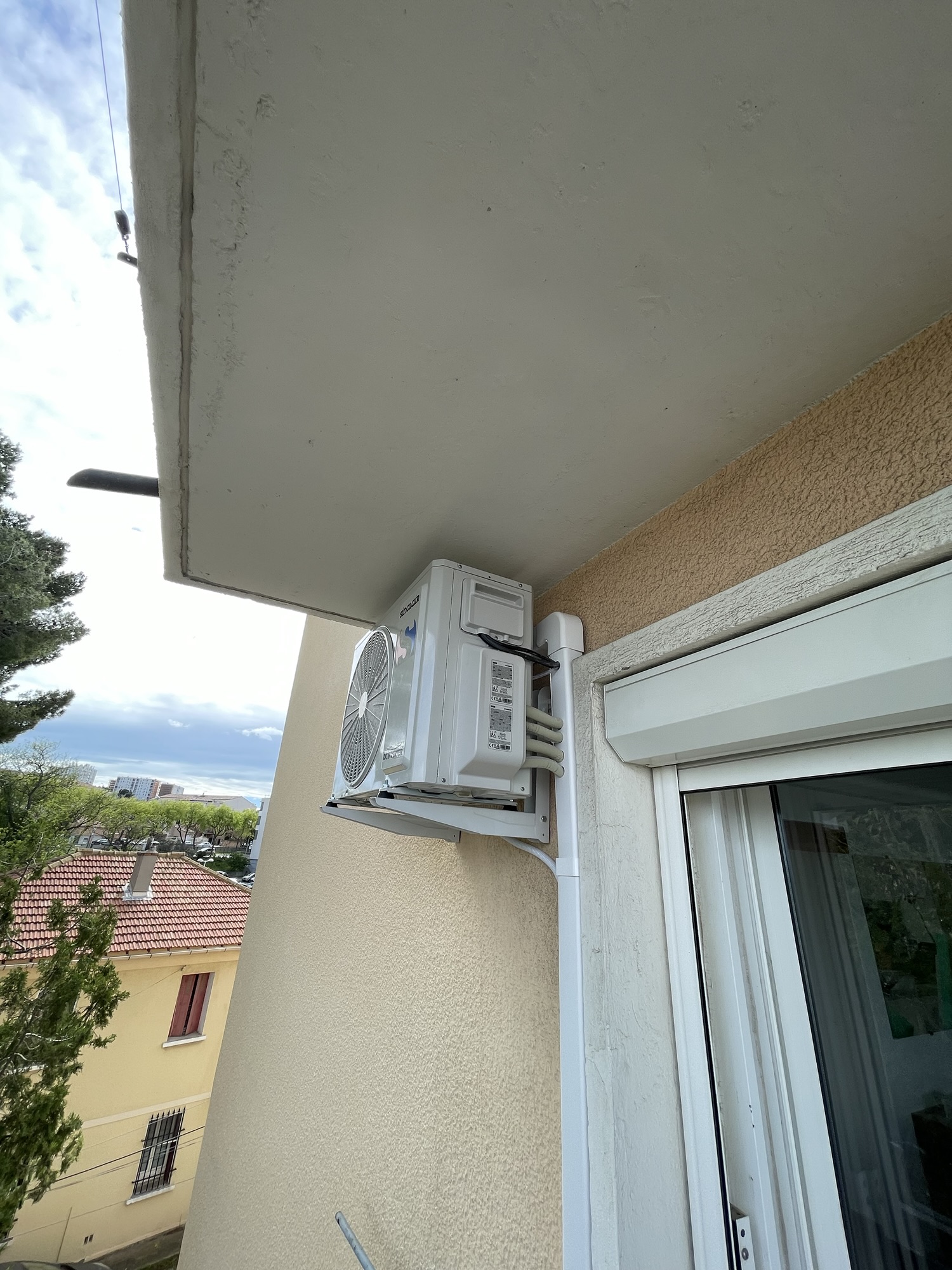 Installation d’un bisplit Sinclair Marvin 2.5kw + 3.5kw