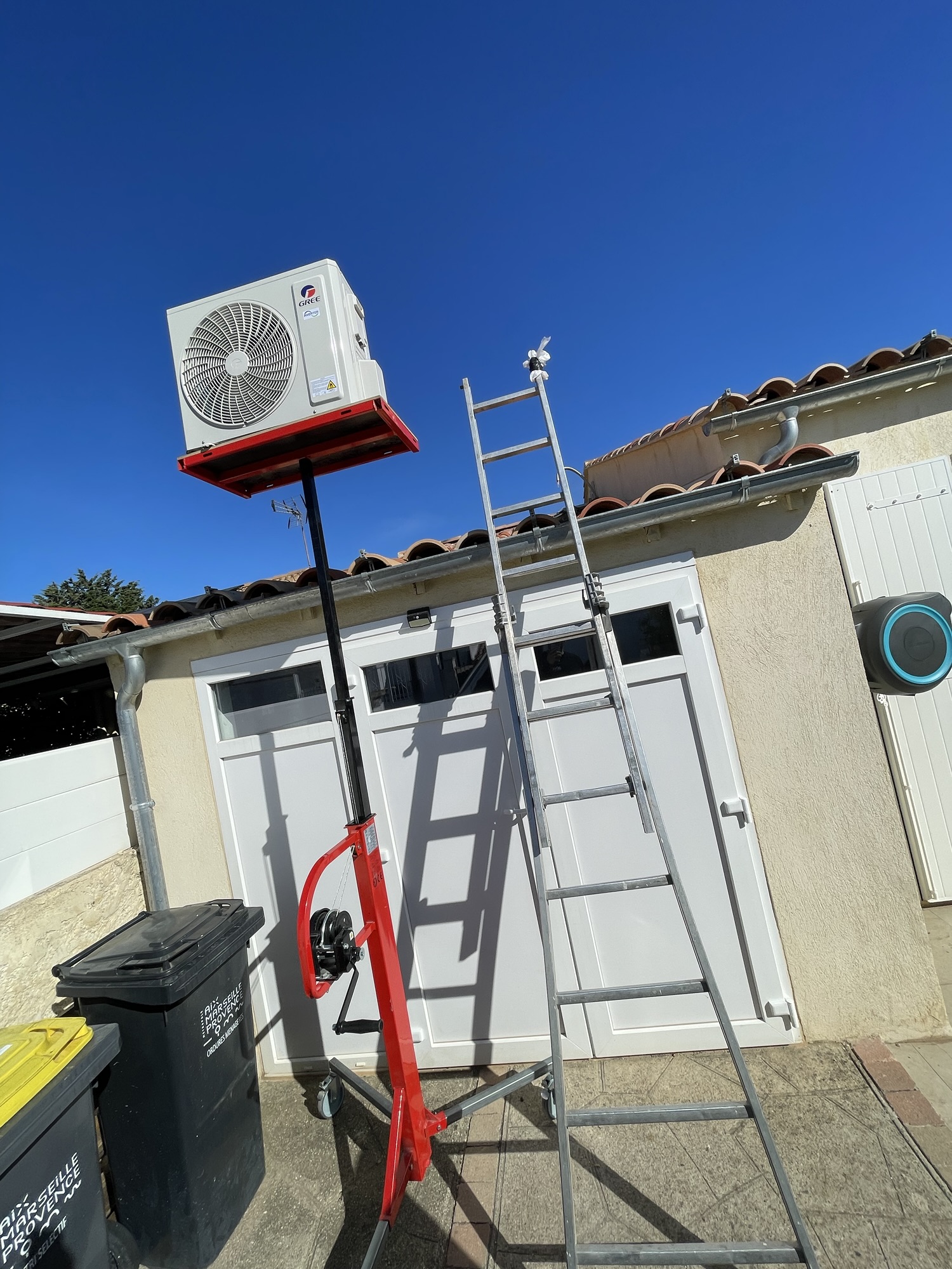 Installation d’un climatiseur Gree 5kw à Salon de Provence. (13)