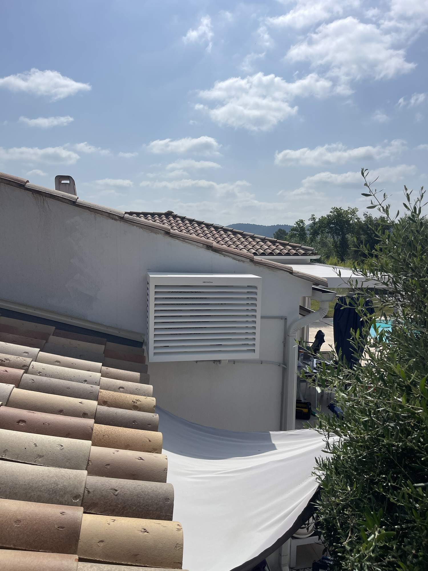 Installation de deux climatiseurs Sinclair Marvin 2.5kw dans la commune du Val (83).